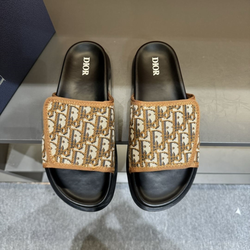 ch**an D*or slippers